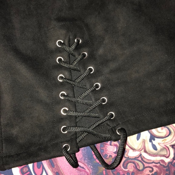 Lace up skirt - Picture 2 of 6
